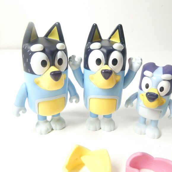 Lot of 6 Bluey & Bandit Dad Figures + Accessories Crown - Picture 3 of 7